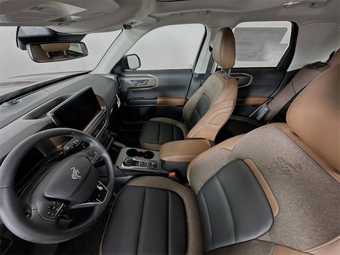 New 2025 Ford Bronco Sport Outer Banks w/ Sasquatch Outer Banks Package image 11