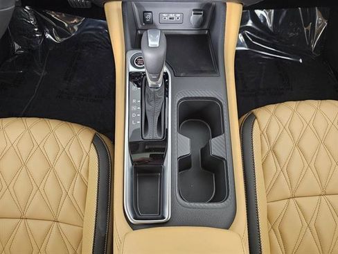 New 2025 Nissan Sentra SV w/ SV Premium Package image 33