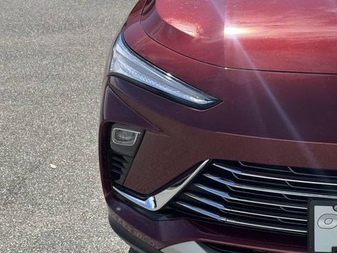 Used 2025 Buick Envista Preferred image 7