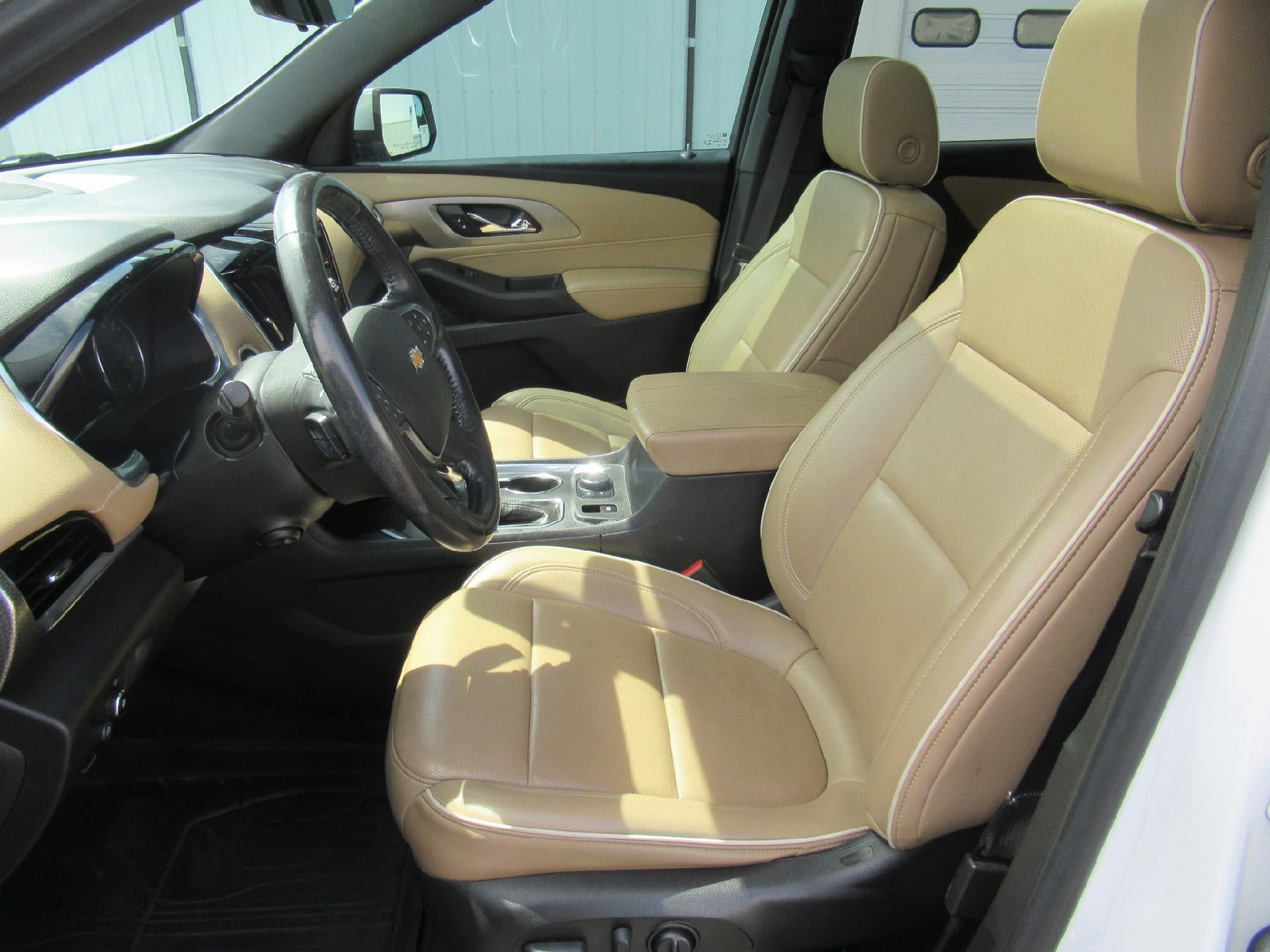 Certified 2022 Chevrolet Traverse Premier w/ LPO, Floor Liner Package AWD/4WD image 10