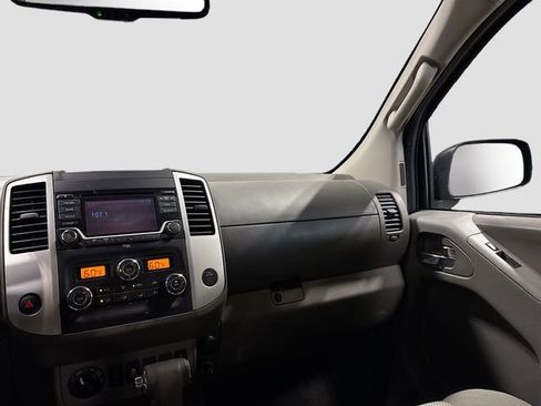 Used 2016 Nissan Frontier SV w/ SV Value Truck Package AWD/4WD image 24