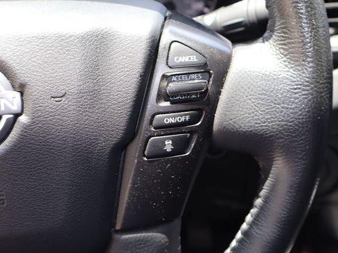 Used 2024 Nissan Frontier SL w/ Technology Package RWD image 14