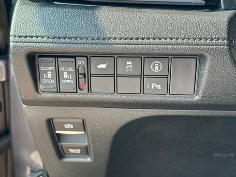 Used 2021 Honda Odyssey Touring image 20