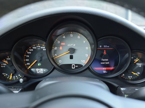 Certified 2018 Porsche 911 GT3 image 17