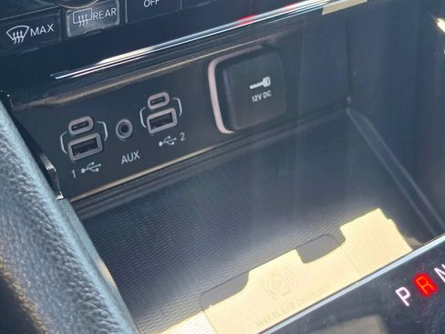 Used 2023 Jeep Grand Cherokee Altitude AWD/4WD image 26