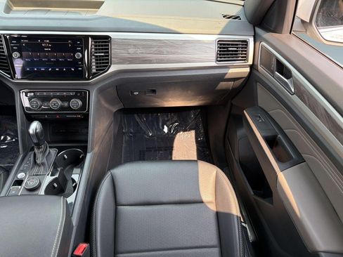 Used 2023 Volkswagen Atlas Cross Sport SE w/ Panoramic Sunroof Package AWD/4WD image 29