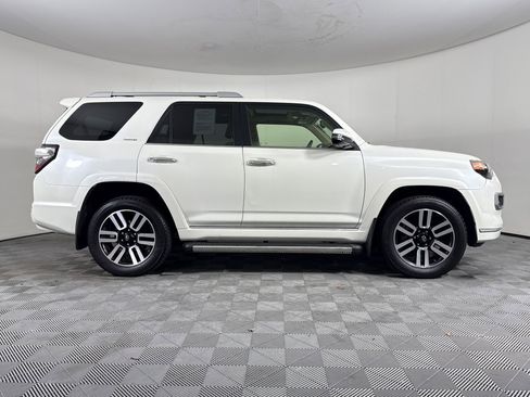 Used 2016 Toyota 4Runner Limited image 7