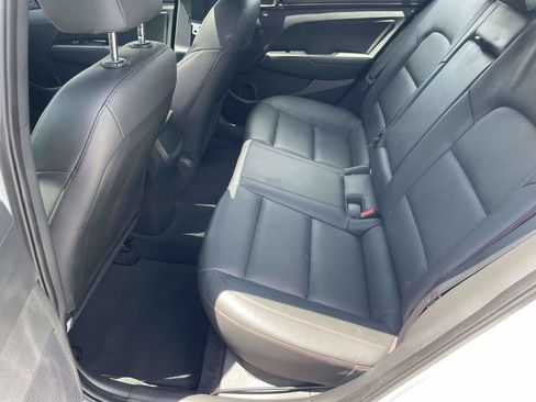 Used 2018 Hyundai Elantra Sport FWD image 10