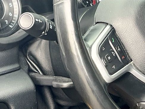 Used 2021 RAM 1500 Big Horn AWD/4WD image 10
