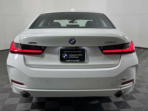Used 2025 BMW 330i xDrive Sedan w/ Convenience Package AWD/4WD image 9