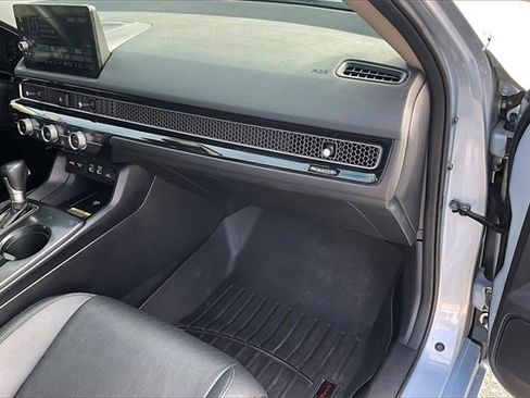 Used 2023 Honda Civic Touring image 16