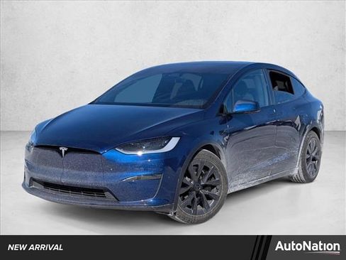Used 2023 Tesla Model X image 1