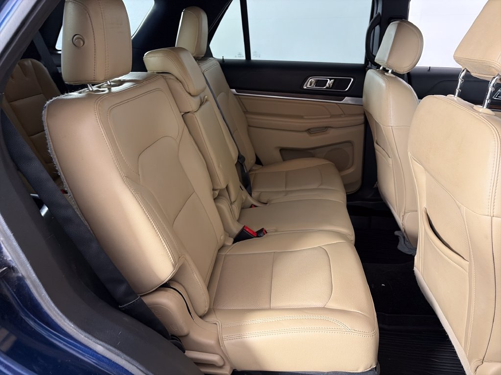Used 2017 Ford Explorer Limited w/ Equipment Group 301A AWD/4WD image 28