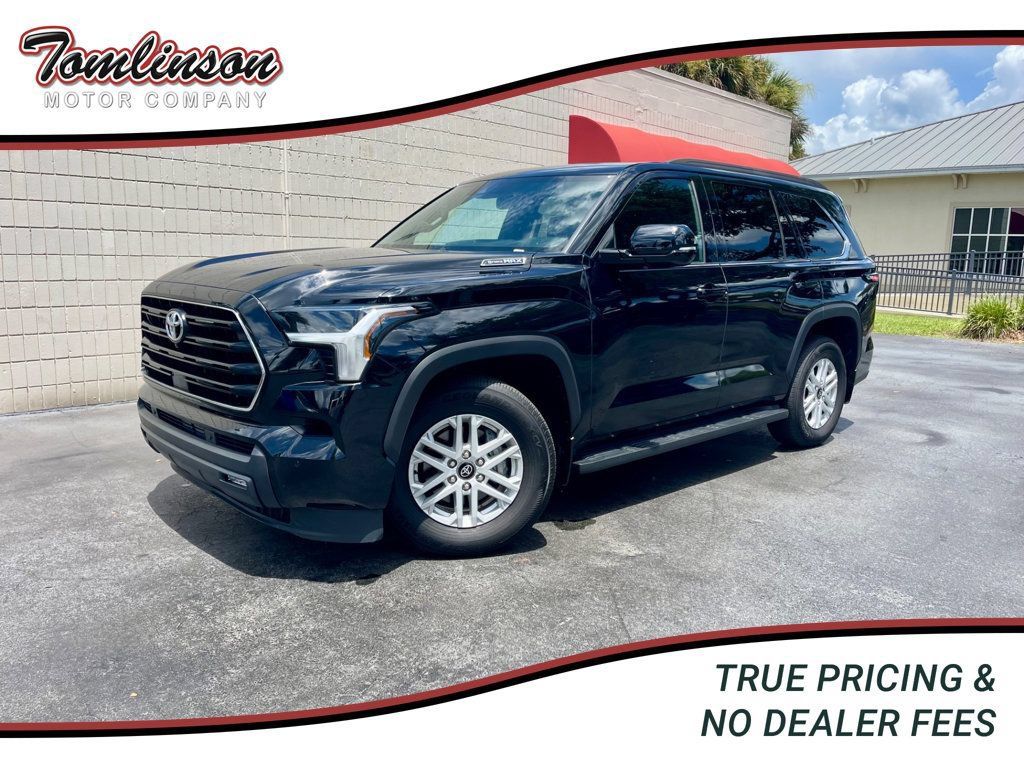 Used 2025 Toyota Sequoia SR5 AWD/4WD image 1
