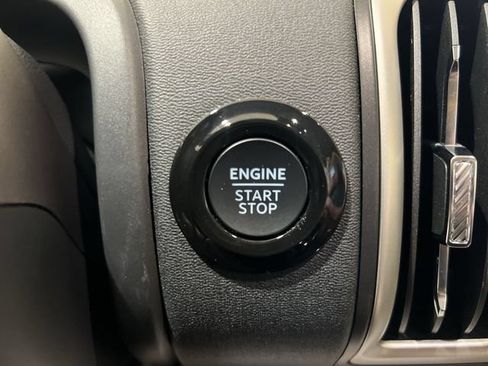 Used 2025 Ford Expedition Max Active AWD/4WD image 16
