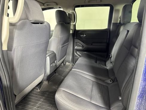 Used 2023 Nissan Frontier SV w/ SV Convenience Package AWD/4WD image 12