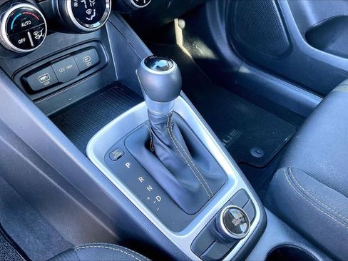 Used 2023 Hyundai Venue SEL w/ Cargo Package image 29