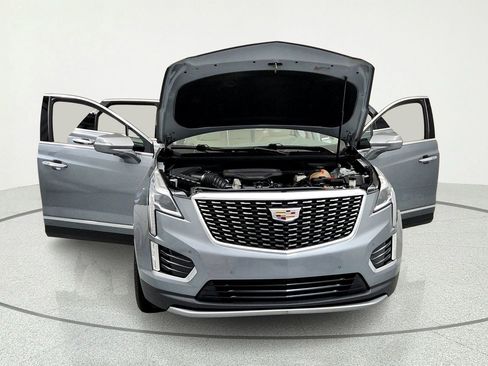 Used 2021 Cadillac XT5 Premium Luxury w/ LPO, Floor Liner Package FWD image 15