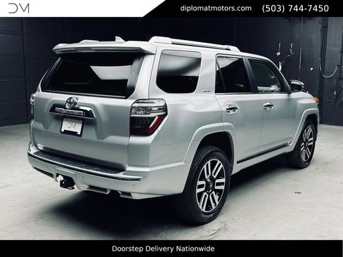 Used 2023 Toyota 4Runner Limited AWD/4WD image 7