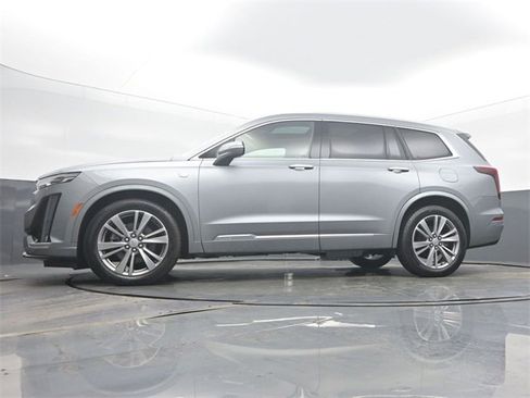 Certified 2025 Cadillac XT6 Premium Luxury image 49