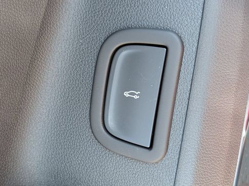 New 2026 GMC Acadia AT4 w/ Luxury Package AWD/4WD image 44