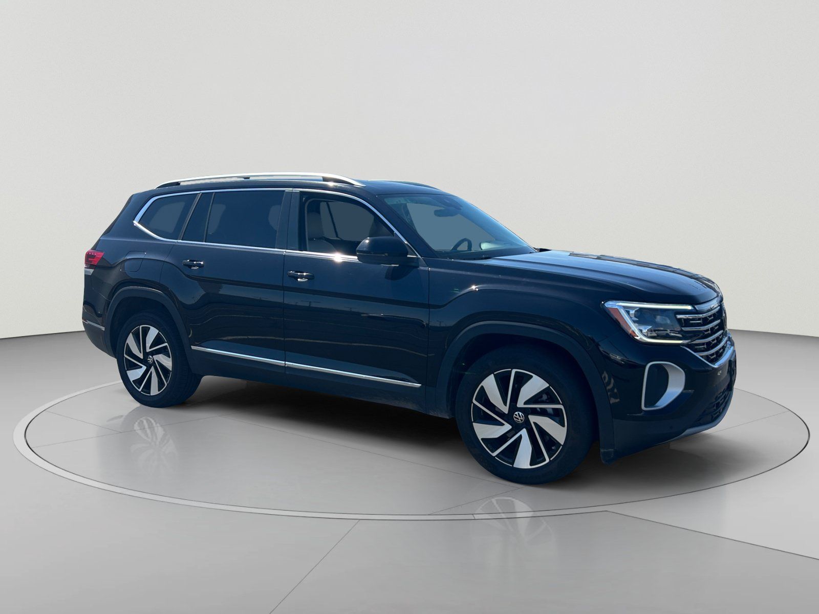 Certified 2025 Volkswagen Atlas SEL AWD/4WD image 7