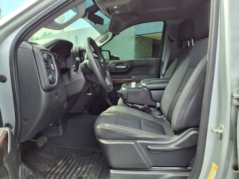 Used 2021 Chevrolet Silverado 1500 LT w/ Remote Start Package AWD/4WD image 6