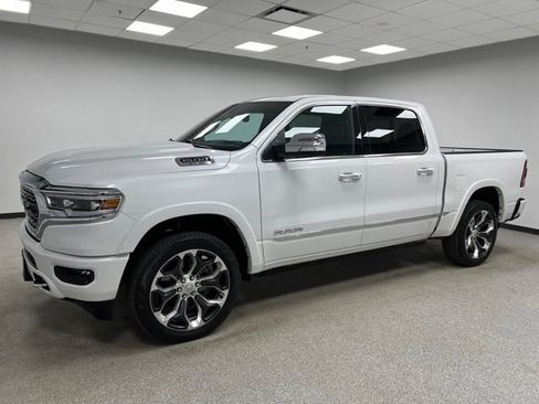 Used 2022 RAM 1500 Limited w/ Body-Colour Bumper Group AWD/4WD image 5