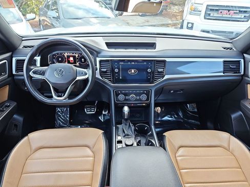 Used 2022 Volkswagen Atlas Cross Sport SEL Premium R-Line image 9