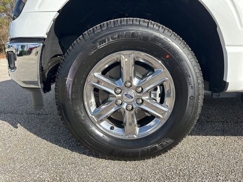 New 2024 Ford F150 XLT w/ Equipment Group 302A MID image 22