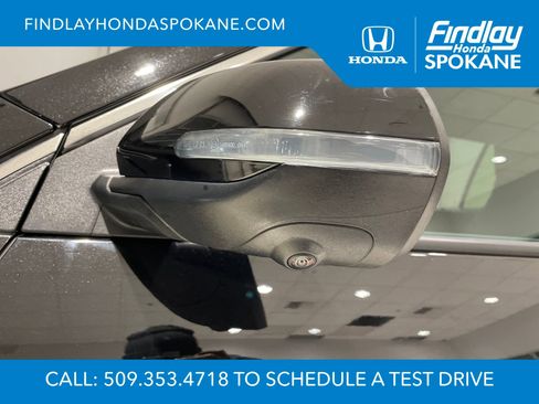 Used 2024 GMC Acadia Elevation image 5