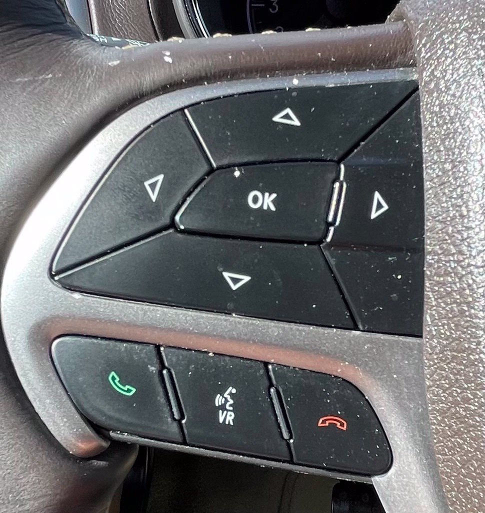 Used 2018 Jeep Grand Cherokee Overland RWD image 20