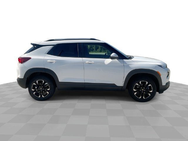 Certified 2022 Chevrolet TrailBlazer LT w/ Convenience Package AWD/4WD image 9