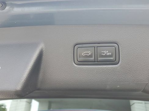 Certified 2024 Kia Carnival SX Prestige FWD image 7