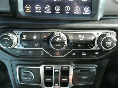 Used 2021 Jeep Gladiator Rubicon image 28