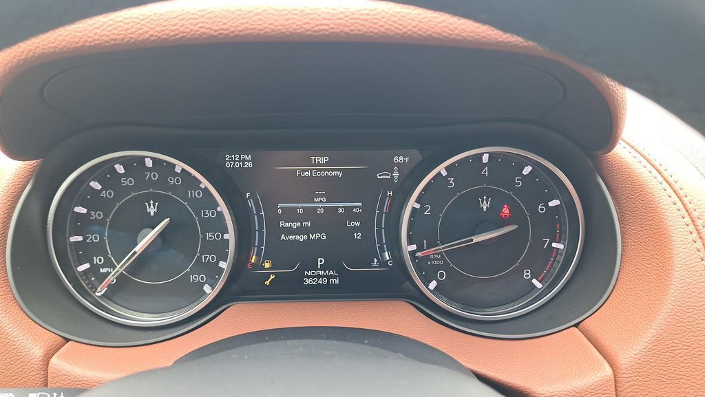 Used 2022 Maserati Levante GT AWD/4WD image 19