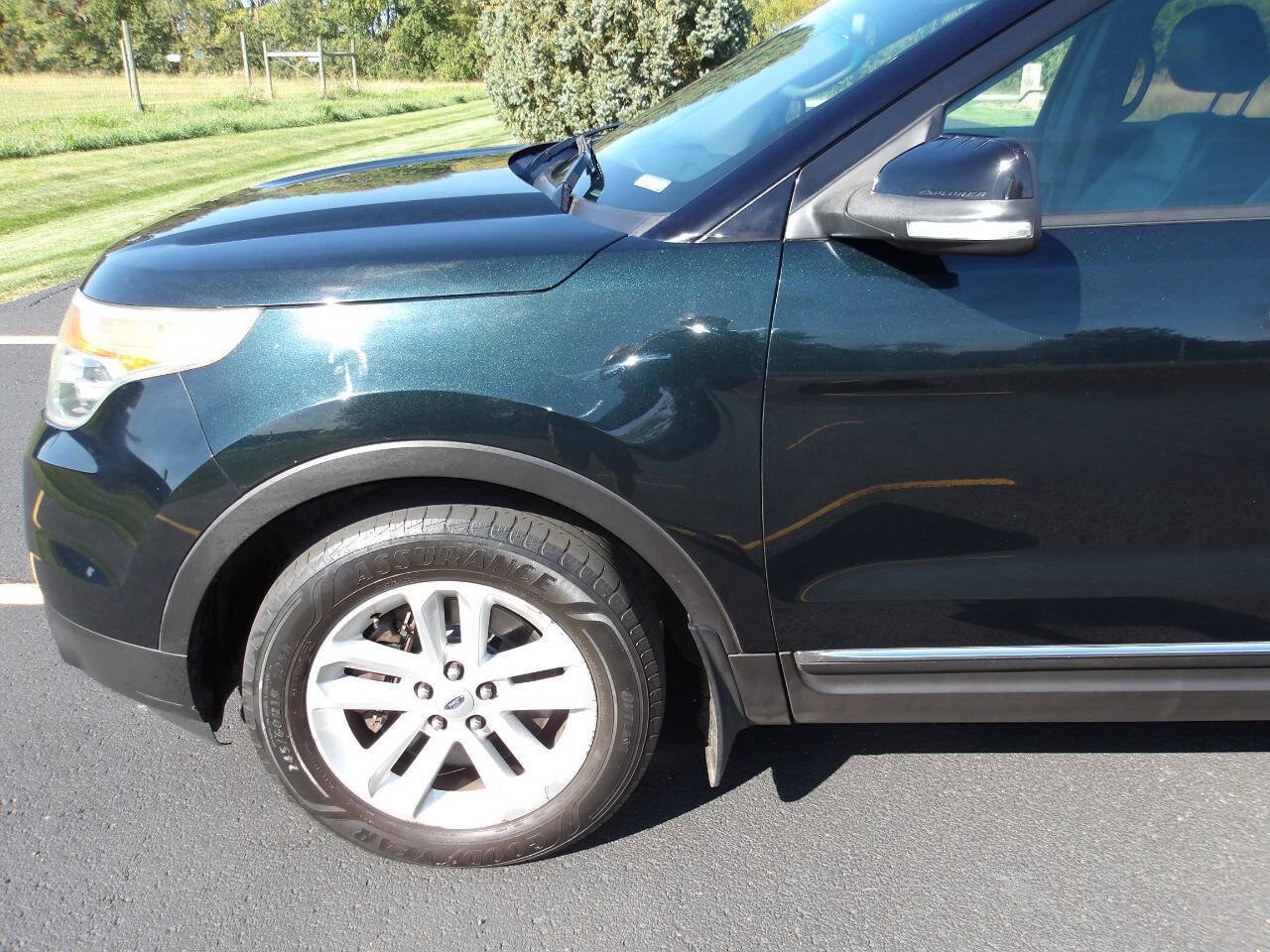 Used 2014 Ford Explorer XLT w/ Equipment Group 202A FWD image 34