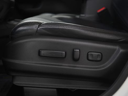 Used 2016 Honda CR-V Touring image 21