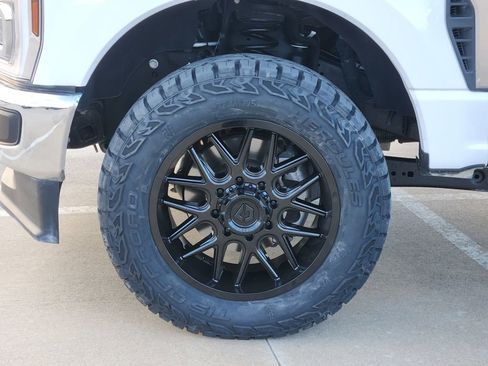 Used 2024 Ford F250 Lariat image 15