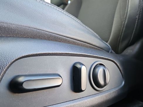 Used 2020 Buick Encore GX Preferred w/ Cold Weather Comfort Package image 33