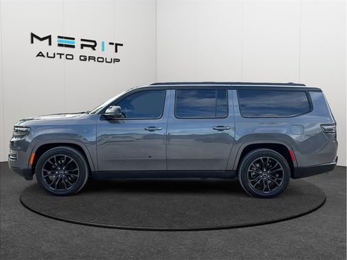 Used 2024 Jeep Grand Wagoneer L Series III w/ Rear Seat Video Group 1 AWD/4WD image 5