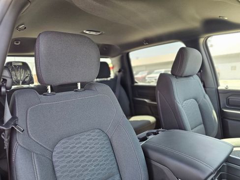 New 2026 RAM 1500 Express AWD/4WD image 19