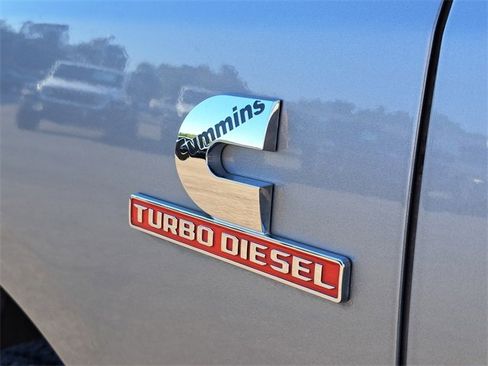 Used 2024 RAM 2500 Laramie image 10