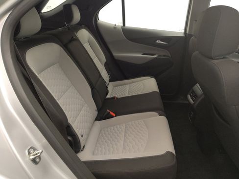 Used 2020 Chevrolet Equinox LS FWD image 19