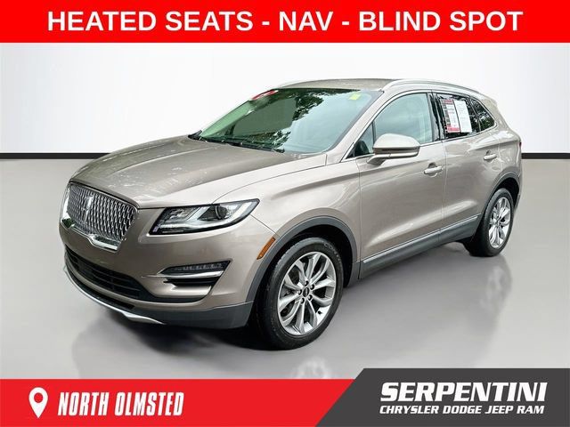 Used 2019 Lincoln MKC Select w/ Select Plus Package FWD image 1