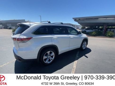 Used 2015 Toyota Highlander Limited w/ Driver Technology Package AWD/4WD image 7