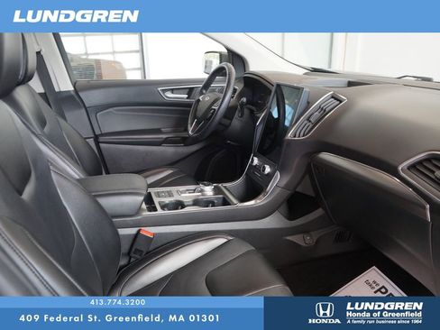 Used 2022 Ford Edge Titanium image 33