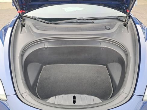 Used 2018 Tesla Model 3 Mid Range image 26