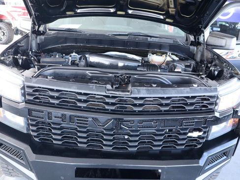 Used 2019 Chevrolet Silverado 1500 Custom w/ Custom Convenience Package AWD/4WD image 35
