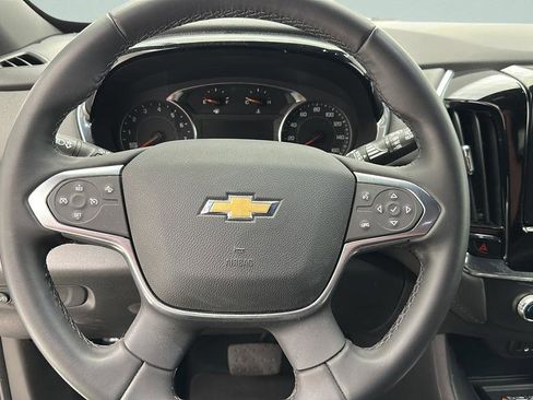 Used 2023 Chevrolet Traverse LT AWD/4WD image 15